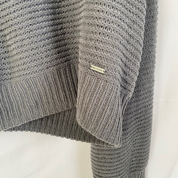 Hollister women’s size small, gray crop sweater soft! 100% polyester. NWOT - Picture 7 of 7